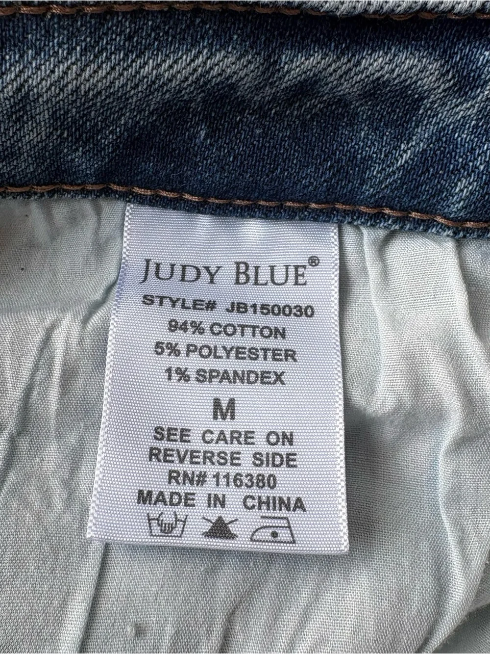 Judy Blue High Rise Cutoff Bermuda Shorts Medium Wash Raw Hem Distressed M